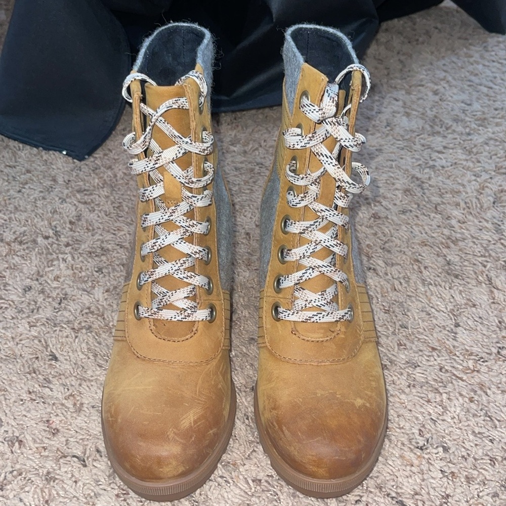Sorel Lexi Wedge Boots - Picture 4 of 7